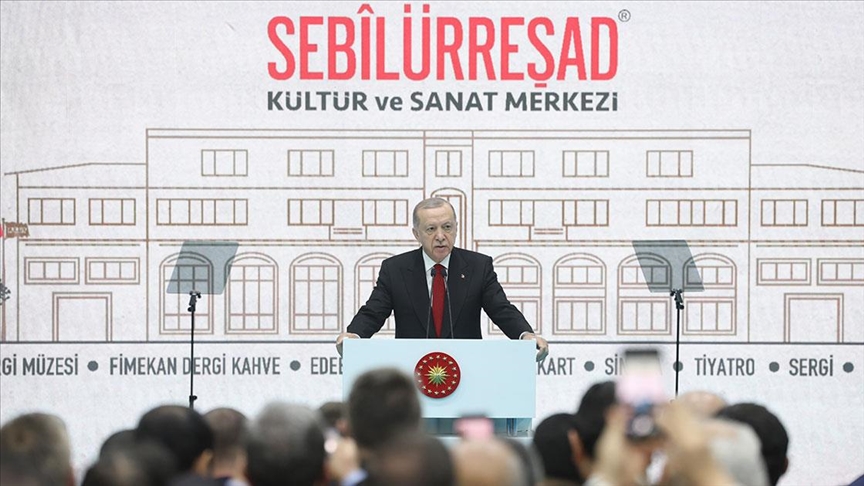 Cumhurbaşkanı Erdoğan: Çocuklarımızı küresel sapkın akımların esiri yapma çabalarını boşa çıkaracağız