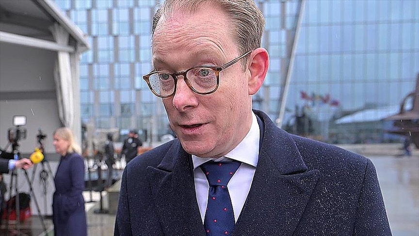 İsveç Dışişleri Bakanı Billström: Elbette İsveç'te NATO birlikleri faaliyet gösterecek. Ancak kalıcı üs istemiyoruz