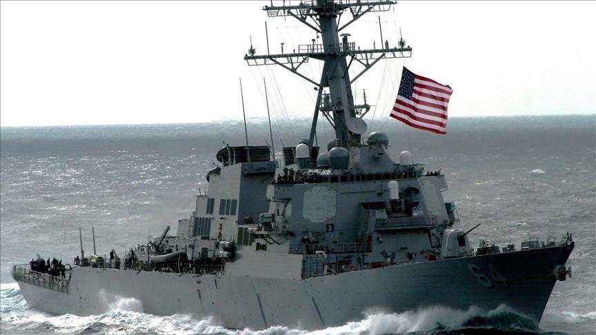 الحوثي تعلن استهداف سفينة أمريكية في البحر الأحمر