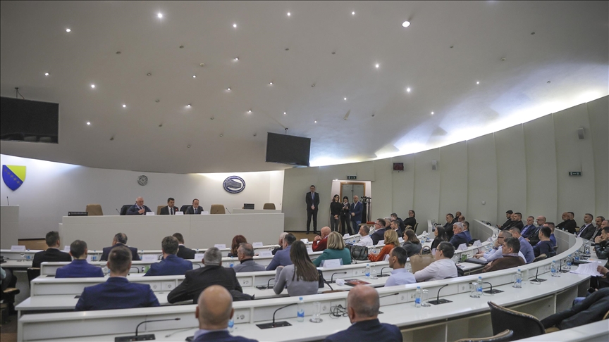 BiH: Potpisani ugovori za 90 projekata za raseljena lica i povratnike