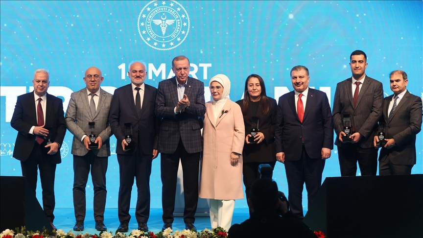 Emine Erdoğan'dan 14 Mart Tıp Bayramı paylaşımı