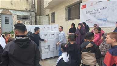 Turkish aid agency delivers Ramadan food packages to Palestine