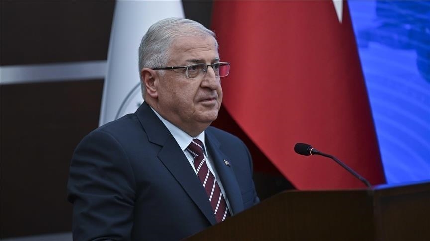 بازدید وزیر دفاع ترکیه از نوار مرزی عراق