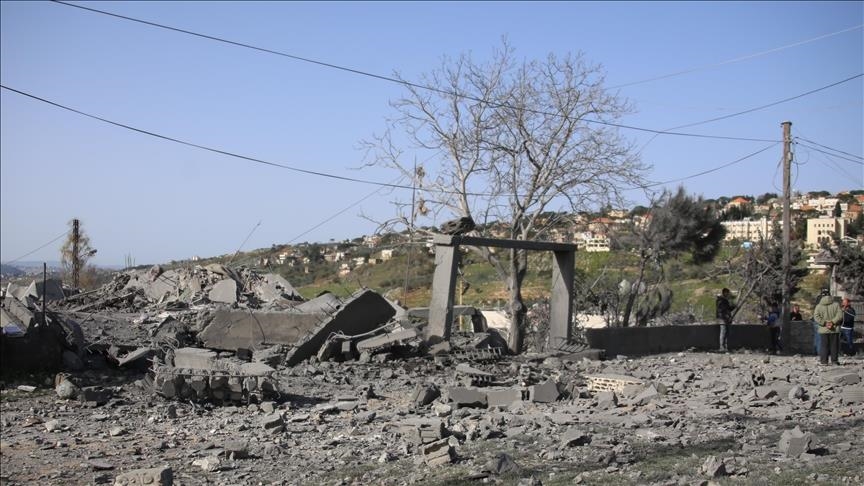 مقاتلات إسرائيلية تدمر منزلا وتستهدف آخر جنوب لبنان