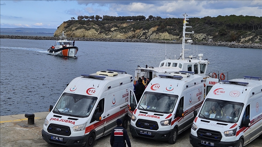 Inflatable boat carrying migrants sinks off northwestern Türkiye, killing 22