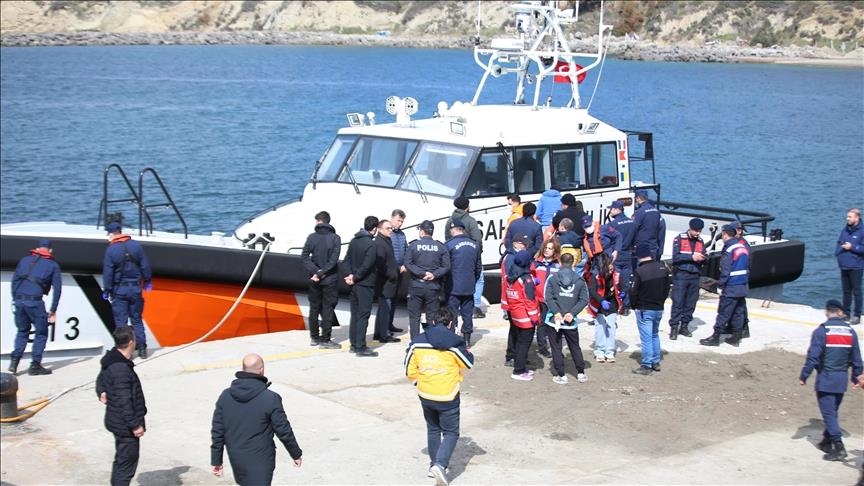 Türkiye : une embarcation de migrants fait naufrage au large du nord-ouest du pays, faisant 22 morts 