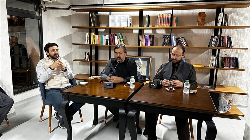 "Söz Meclisten İçeri", ramazan ayı boyunca edebiyat dünyasının önemli isimlerini ağırlıyor