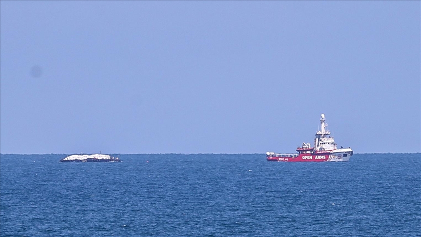 Prvi brod s humanitarnom pomoći stigao do obala Gaze