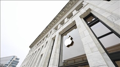Apple, CEO'sunun "yanıltıcı" satış yorumları gerekçesiyle açılan davada 490 milyon dolara uzlaştı