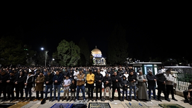 Al-Quds: U Al-Aksi blizu 70.000 Palestinaca klanjalo teravih-namaz uprkos izraelskim ograničenjima