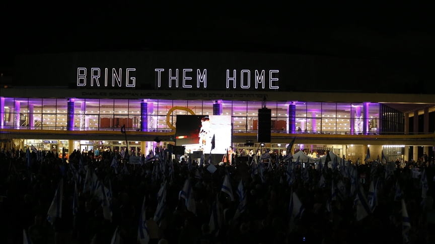 Thousands of Israelis hold protests, demand hostage swap deal