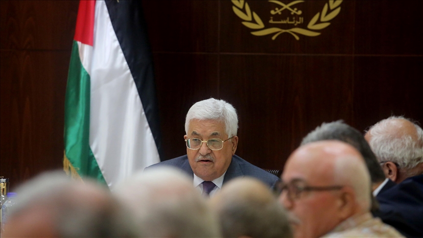 Fatah ‘surprised’ by Palestinian groups’ concerns over President Abbas decision to form new government