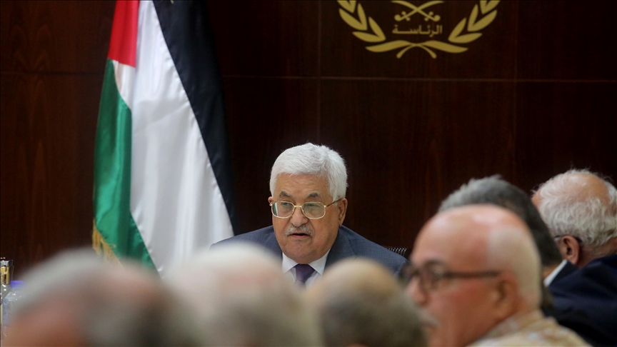 Fatah 'surprised' by Palestinian groups' concerns over President Abbas decision to form new government