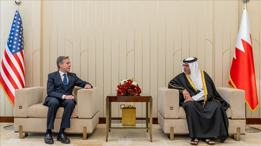ولي عهد البحرين يبحث مع بلينكن وقف إطلاق النار بغزة