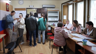 شهروندان روسیه در آنتالیا به پای صندوق‌های رای رفتند