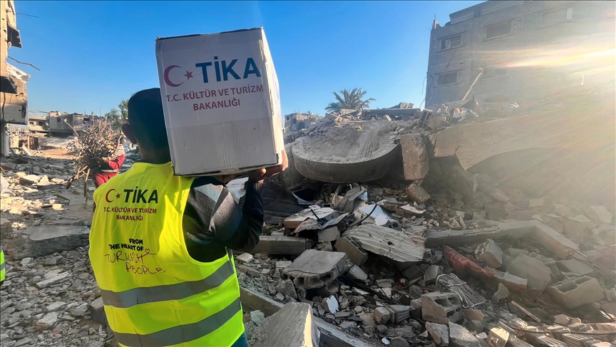 ترکیه توزیع بسته‌های غذایی در غزه را آغاز کرد