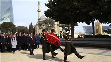 گرامی‌داشت یاد شهدای چاناک‌قلعه ترکیه در آذربایجان