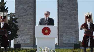 أردوغان يشارك بمراسم إحياء ذكرى شهداء معارك جناق قلعة