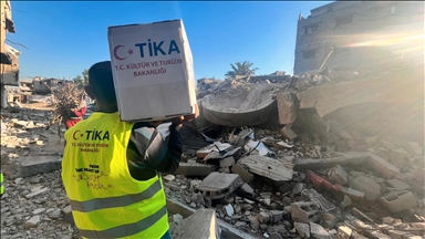 ترکیه توزیع بسته‌های غذایی در غزه را آغاز کرد
