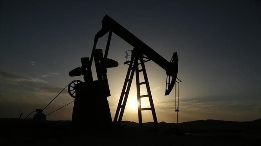 Oil prices down over strong US dollar, investor profit-taking