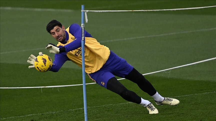 قدم.. إصابة جديدة تضرب حارس ريال مدريد تيبو كورتوا
