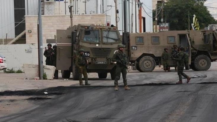 L’armée israélienne fait incursion dans des villes et localités de Cisjordanie et interpelle des Palestiniens
