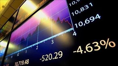 Global markets see persistent mixed course