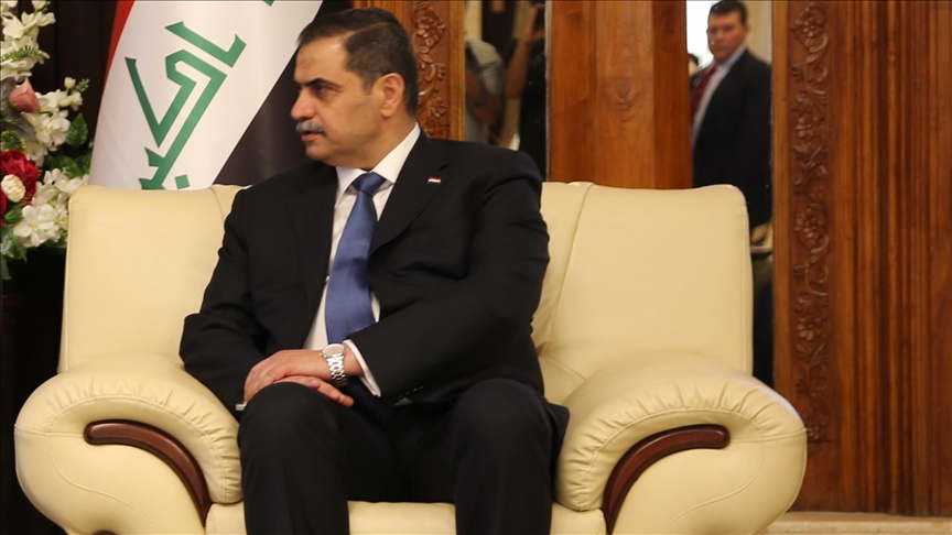 Former Iraqi defense minister arrested at airport in Sweden