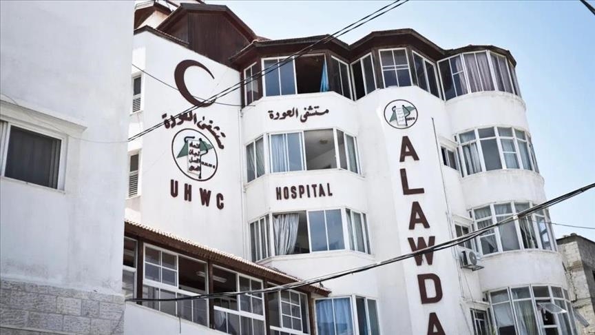 وفد طبي دولي يزور مستشفى “العودة” شمال غزة ويزودها بكمية وقود