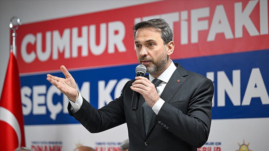 Bakan Bayraktar, Türkiye'nin enerjide dışa bağımlılığını azaltarak güçleneceğini bildirdi