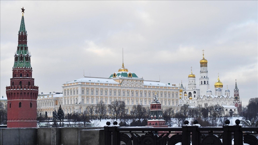 В Кремле сочли Макрона "весьма последовательным" в тезисе об отправке войск в Украину