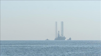 Kina zbuloi një fushë nafte me mbi 100 milionë tonë rezerva në Detin Bohai