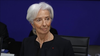 ECB Başkanı Lagarde: İlk faiz indiriminden sonra faizlerin izleyeceği yolu önceden taahhüt edemiyoruz