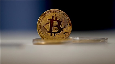Bitcoin falls below $62,000 to erase March gains