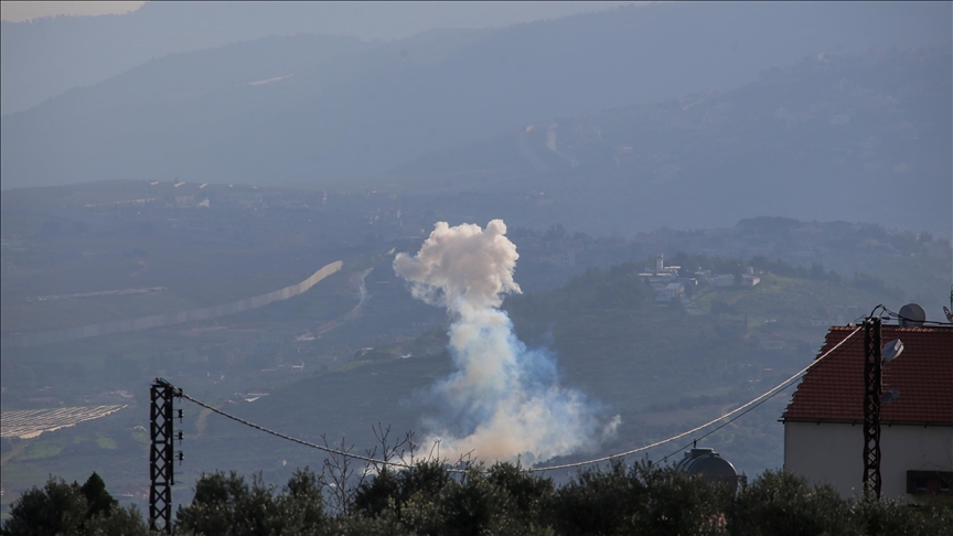 الجيش الإسرائيلي يهاجم سلسلة أهداف لحزب الله جنوبي لبنان 