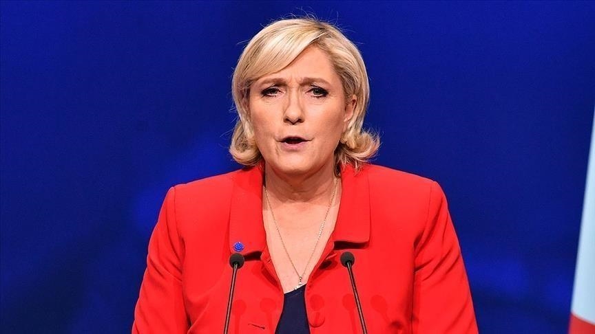 France/Aya Nakamura aux JO :  Marine Le Pen évoque une « provocation supplémentaire d'Emmanuel Macron »