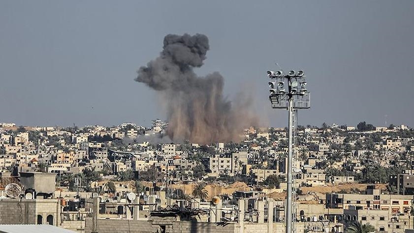 Israeli military detonates constructing in Gaza Metropolis’s Al-Shifa Medical Complicated
