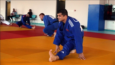 İşitme engelli milli judocu Enes Yıldız, dünya şampiyonluğu hedefiyle çalışıyor