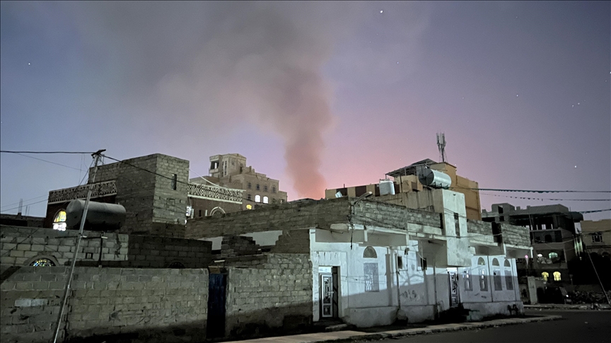 الحوثي: قصف أمريكي بريطاني يستهدف مزرعة بالحديدة 