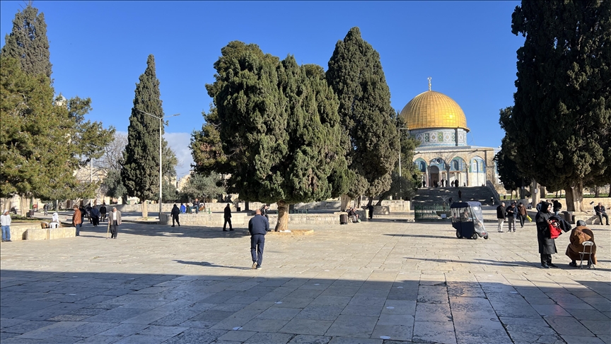 Israel restricts Palestinians’ access to Al-Aqsa Mosque for 2nd Friday of Muslim holy month