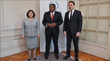 Azerbaycan ve Ermenistan parlamento başkanları Cenevre'de bir araya geldi
