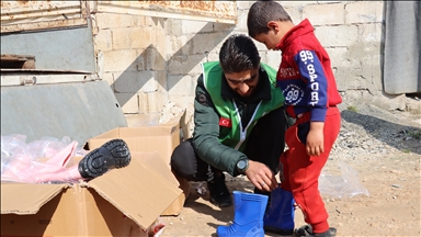 "الإغاثة الإنسانية" التركية تقدم مساعدات لـ16 ألف عائلة شمال سوريا
