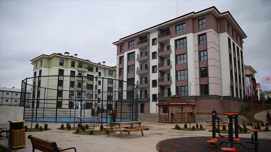 Deprem konutu hak sahipliği başvuruları için 1 günlük ek süre verildi
