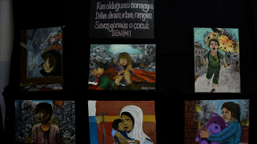 Bilecik'te lise öğrencileri Gazze'deki insanlık dramını resimleriyle anlattı