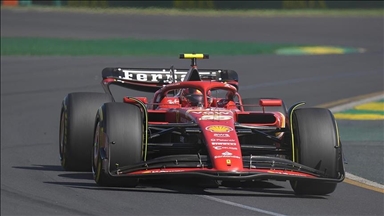فورمولا 1.. الإسباني كارلوس ساينز يتوج بجائزة أستراليا الكبرى