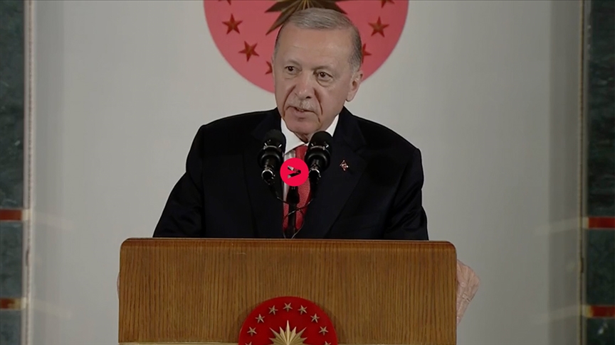 Cumhurbaşkanı Erdoğan, devlet koruması altındaki çocuklarla iftarda bir araya geldi