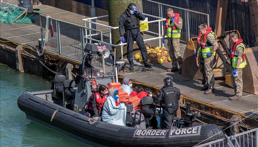 Velika Britanija pokreće kampanju za odvraćanje migranata od pokušaja ilegalnih dolazaka malim brodovima