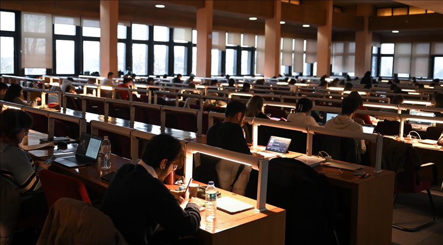 В прошлом году число пользователей библиотек в Турции превысило 33 миллиона человек