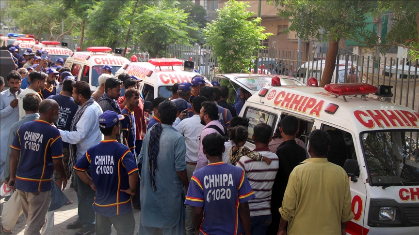Al menos cinco ciudadanos chinos y su conductor local mueren en un atentado suicida en el noroeste de Pakistán 