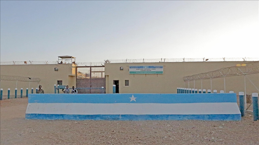 الرباط.. مطالبات بإنقاذ 6 مغاربة محكومين بالإعدام في الصومال